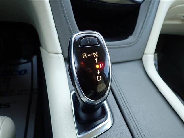 Used 2017 Cadillac XT5 Luxury w/ Driver Awareness Package FWD image 25