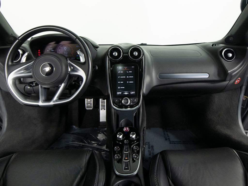 Used 2021 McLaren GT image 30