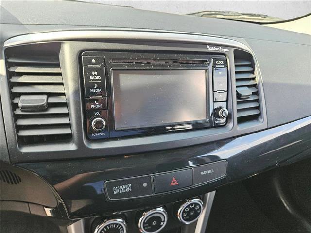 Used 2017 Mitsubishi Lancer ES image 18