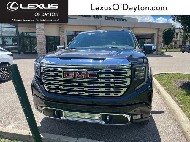 Used 2024 GMC Sierra 1500 Denali w/ Technology Package AWD/4WD image 1