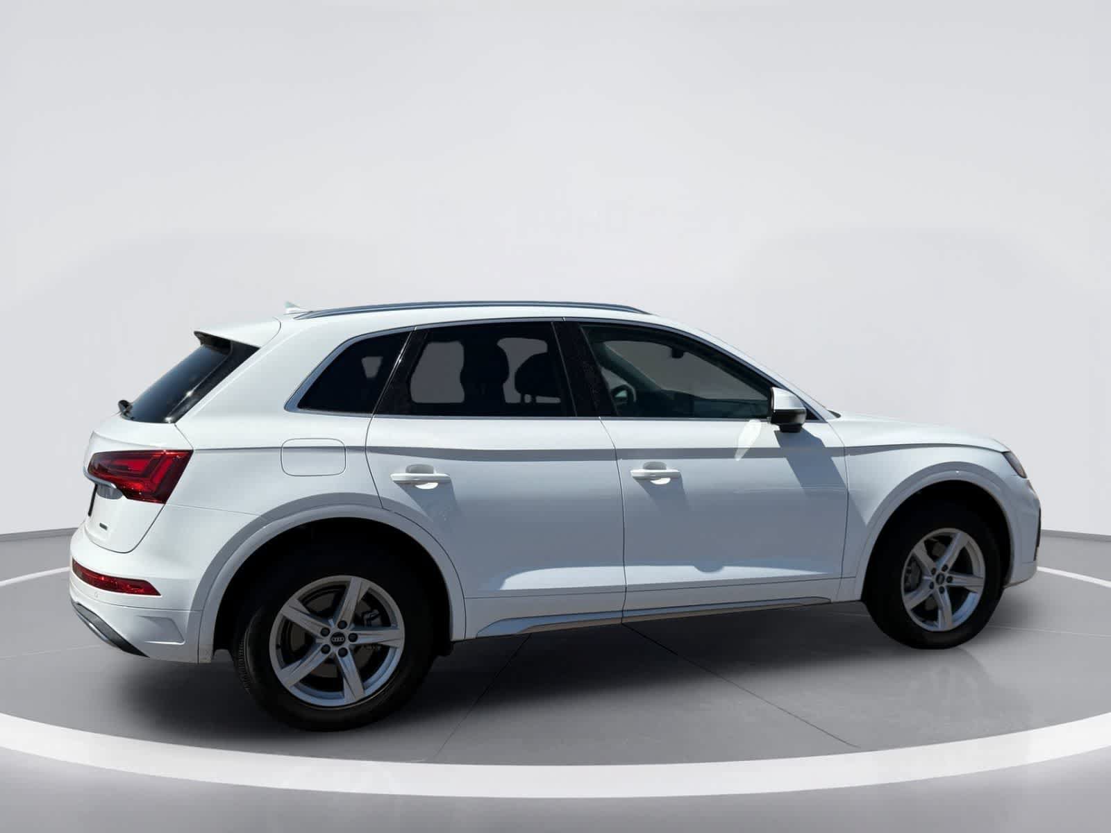 Used 2021 Audi Q5 2.0T Premium w/ Convenience Package AWD/4WD image 5