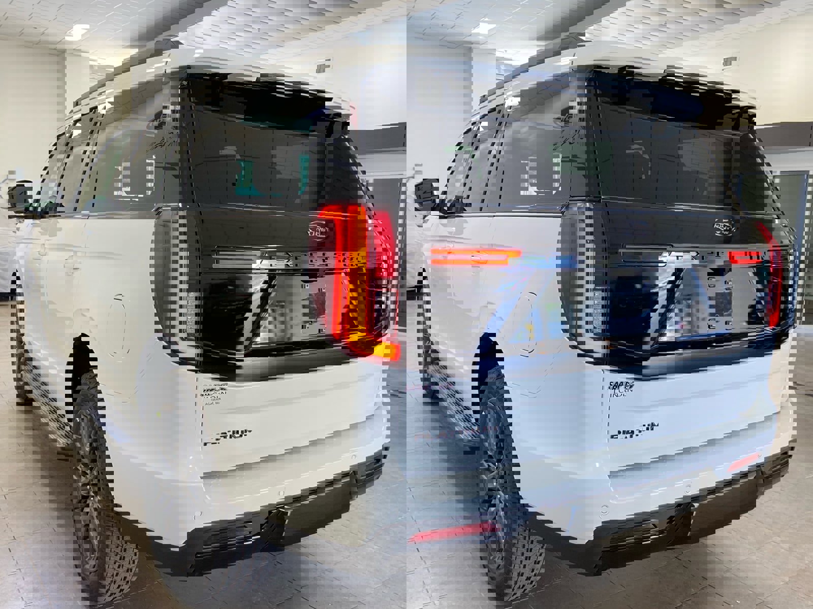 New 2026 Ford Expedition Platinum image 12