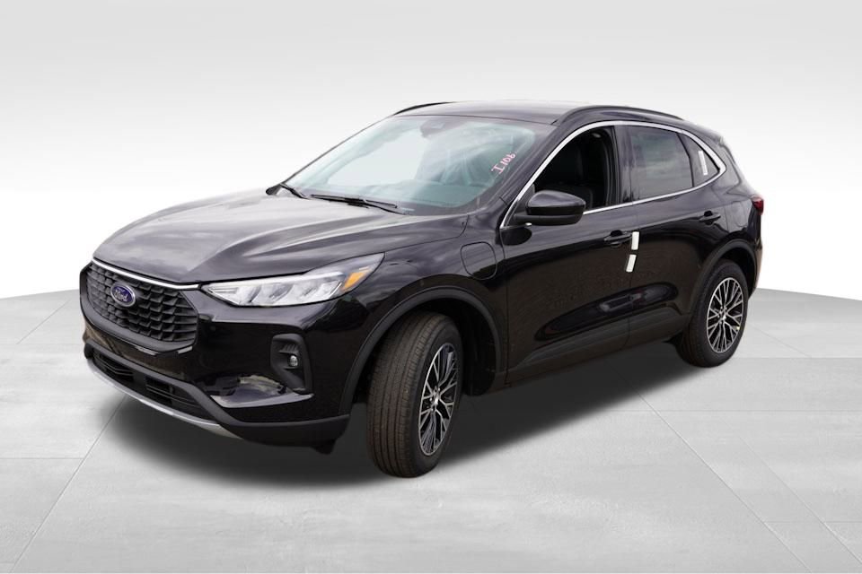 New 2026 Ford Escape SE w/ Class II Trailer Tow Package image 7