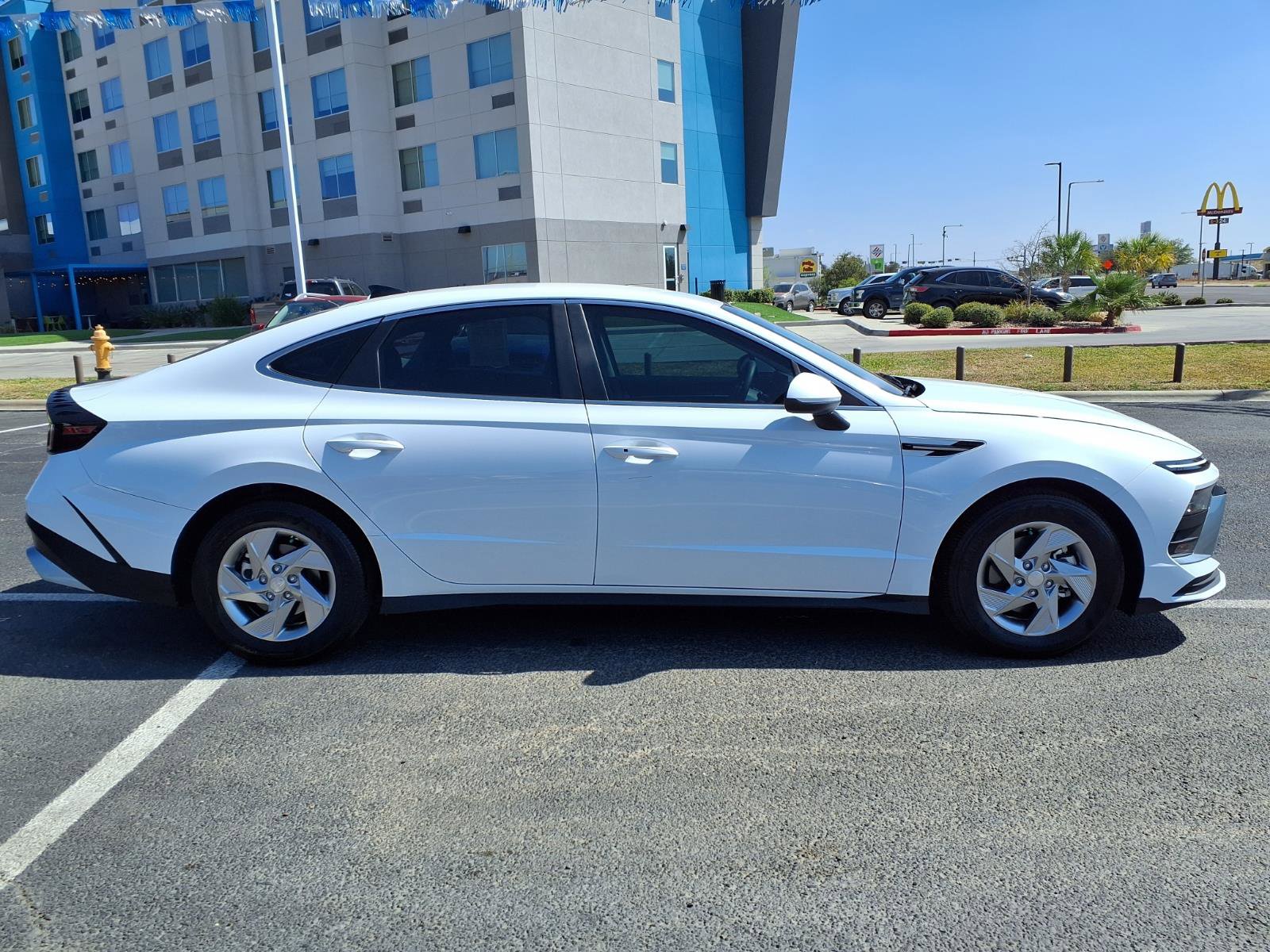 Certified 2025 Hyundai Sonata SE image 6