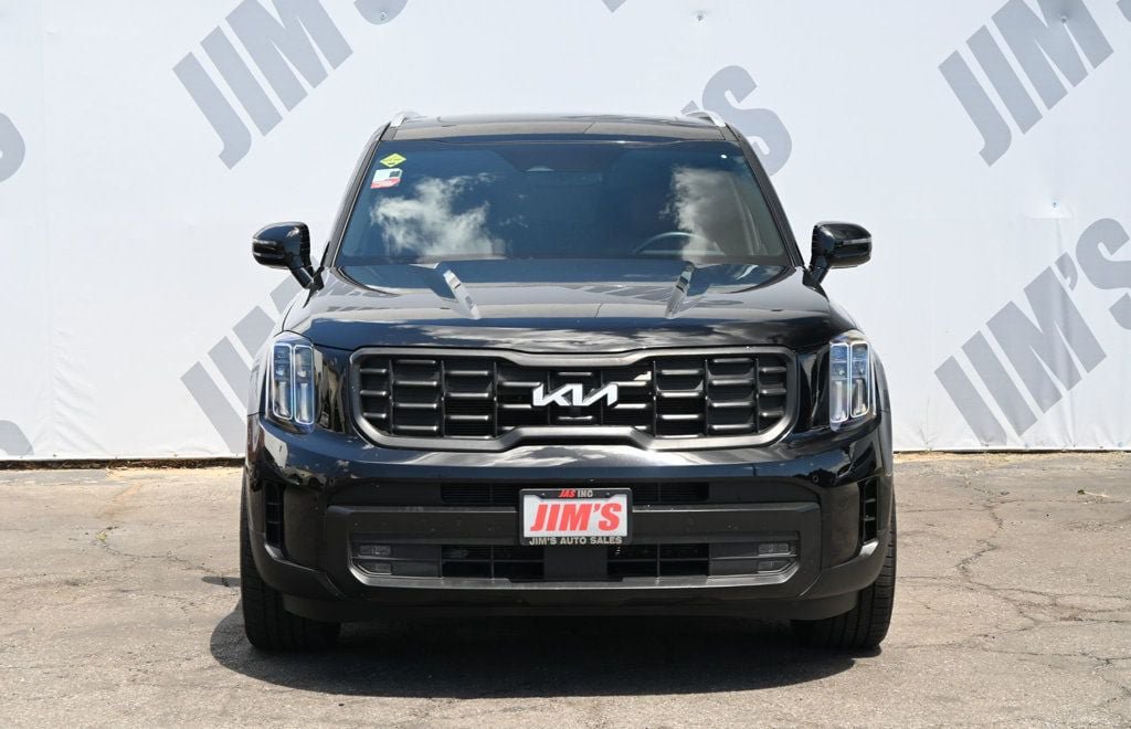 Used 2024 Kia Telluride SX w/ Towing Package FWD image 2