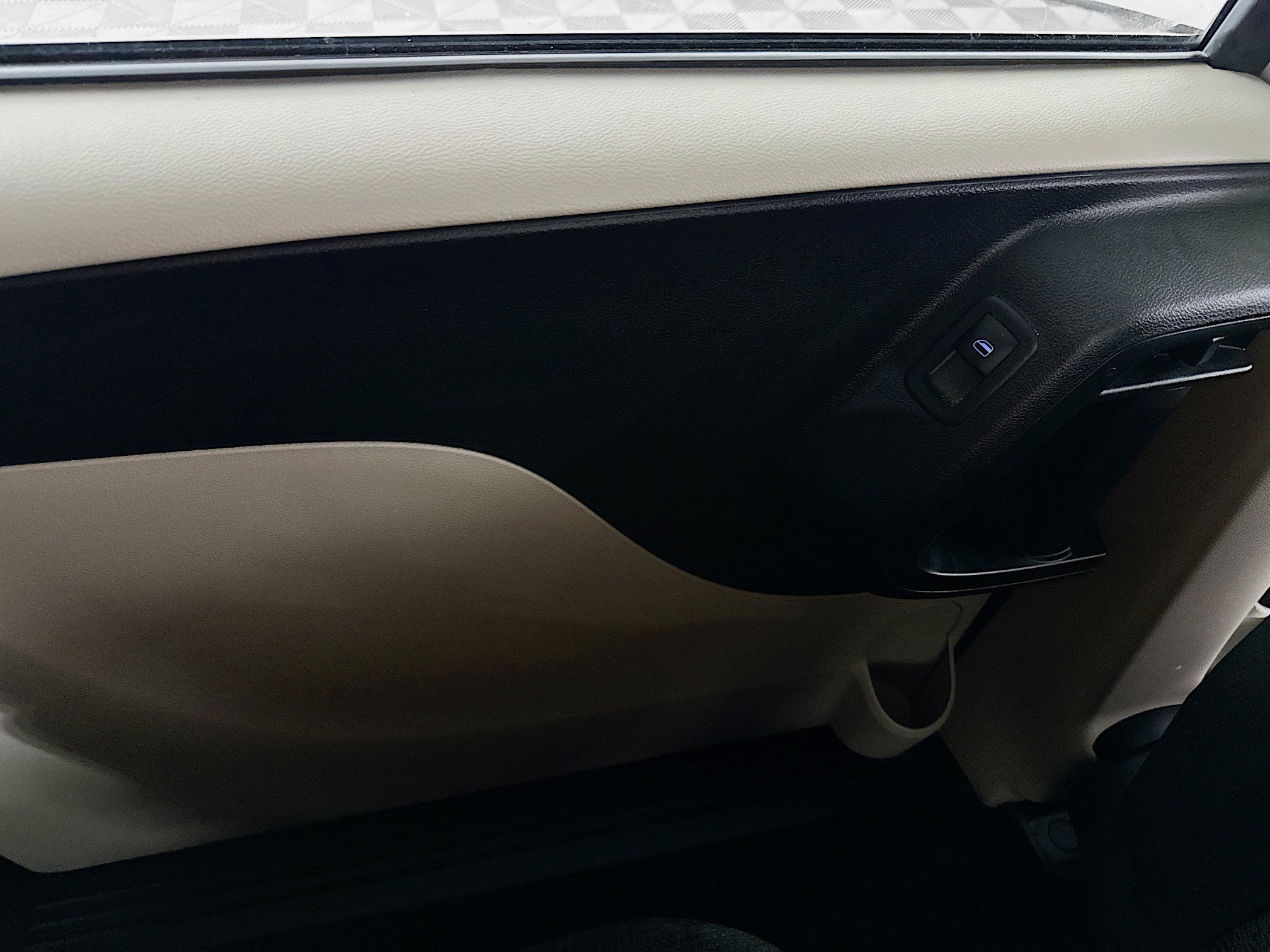 Used 2017 Dodge Grand Caravan SE w/ Power Window Group FWD image 23