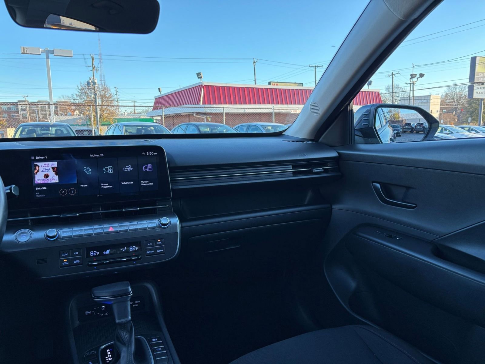 Used 2025 Hyundai Kona SEL image 35