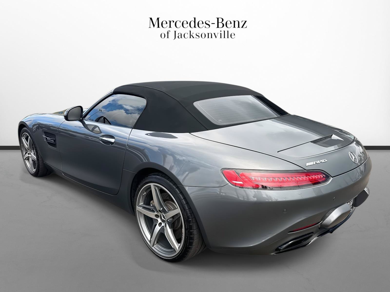 Used 2018 Mercedes-Benz AMG GT Roadster image 5