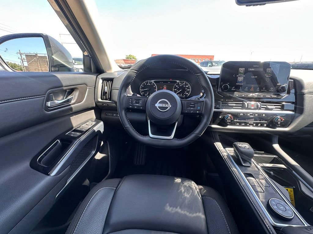 Certified 2025 Nissan Pathfinder SL AWD/4WD image 21