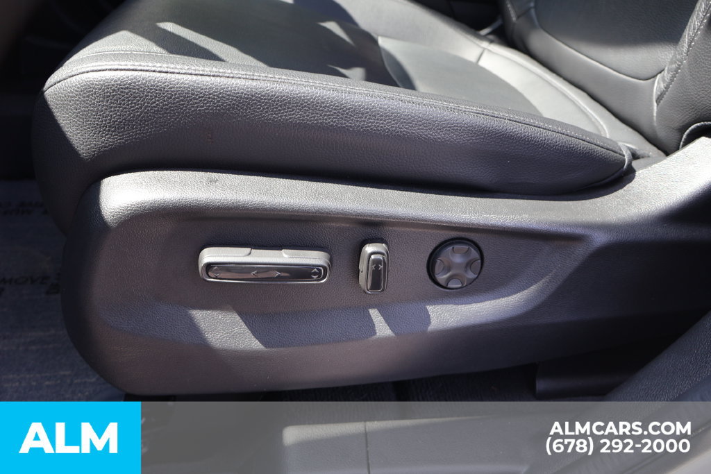 Used 2025 Honda Odyssey EX-L image 12