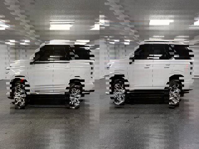 Certified 2023 Cadillac Escalade Premium Luxury image 2