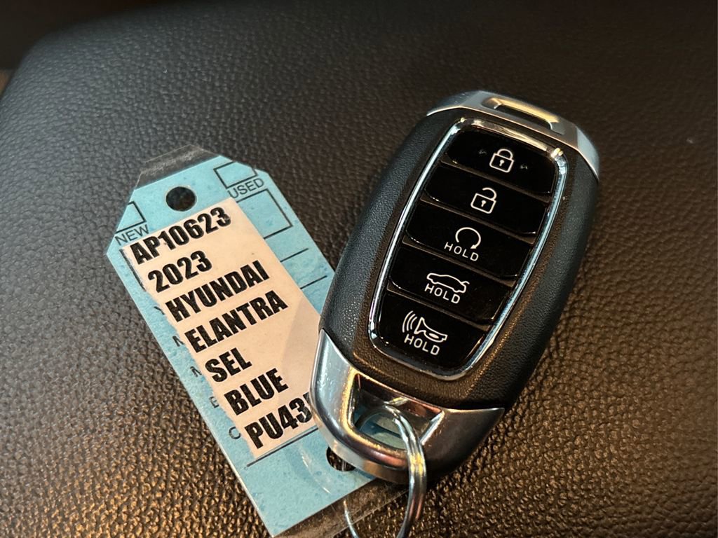 Used 2023 Hyundai Elantra SEL w/ Convenience Package image 31