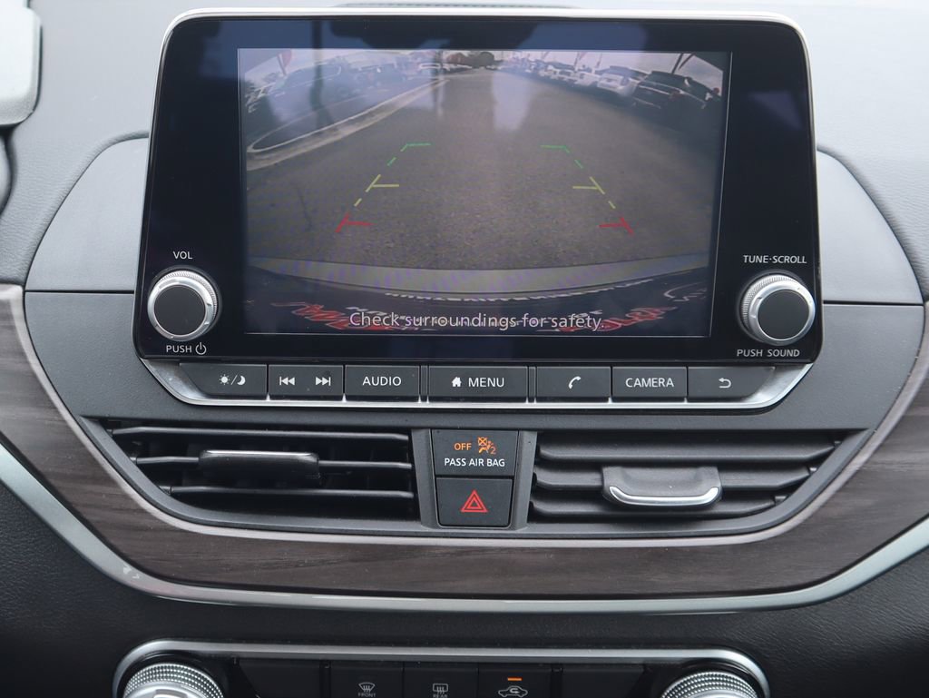 Used 2024 Nissan Altima 2.5 SV image 15