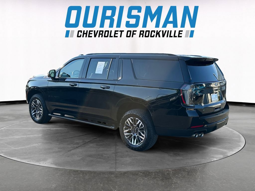 Used 2026 Chevrolet Suburban Z71 w/ Comfort Package AWD/4WD image 4