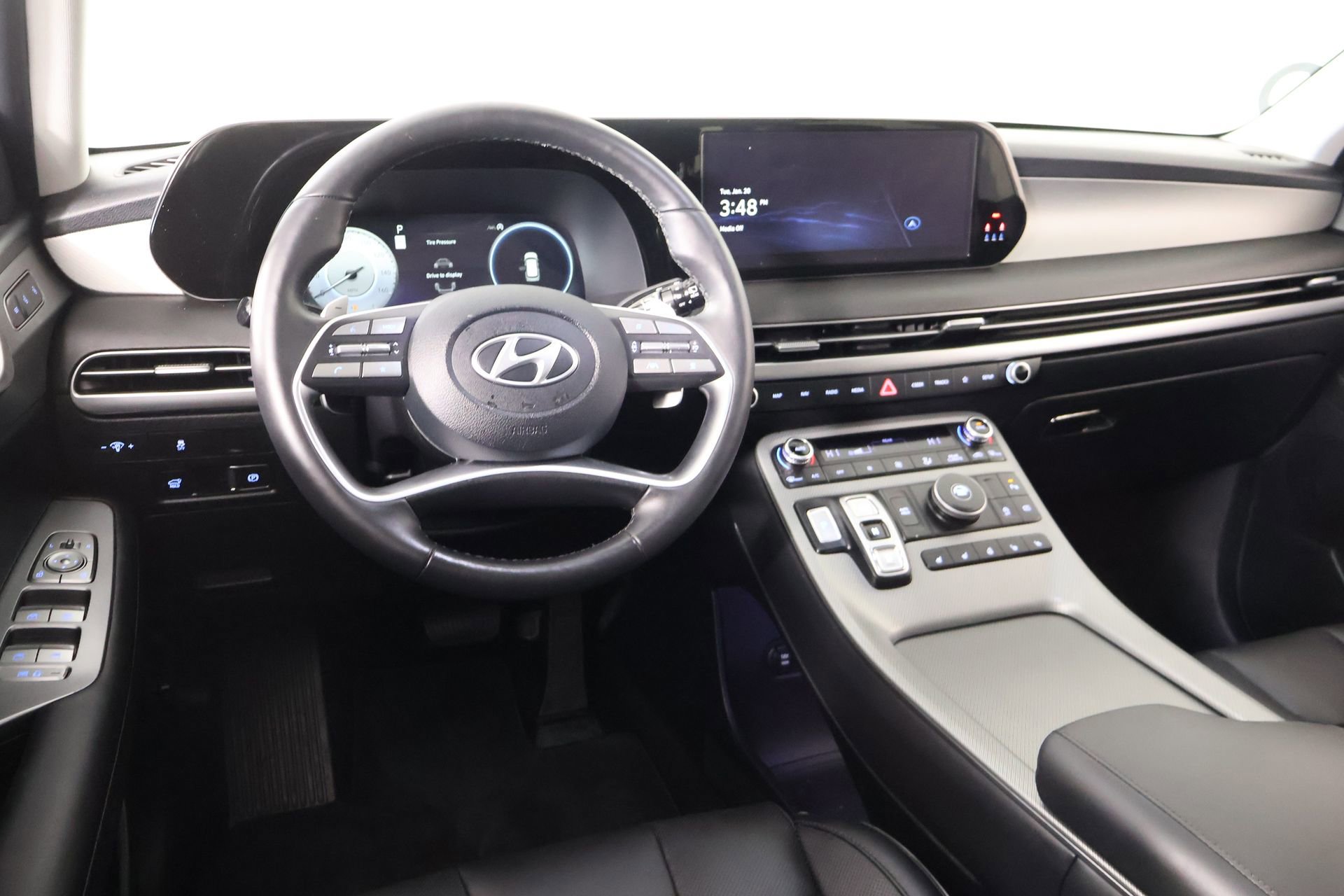 Certified 2025 Hyundai Palisade SEL image 2