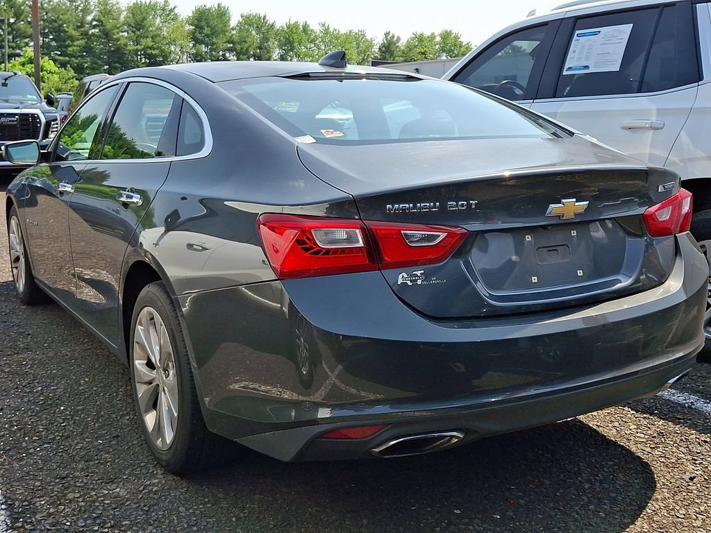Used 2017 Chevrolet Malibu Premier FWD image 4