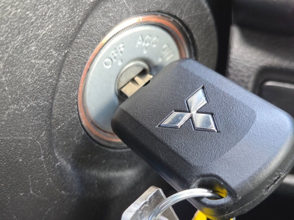 Used 2023 Mitsubishi Eclipse Cross ES AWD/4WD image 32