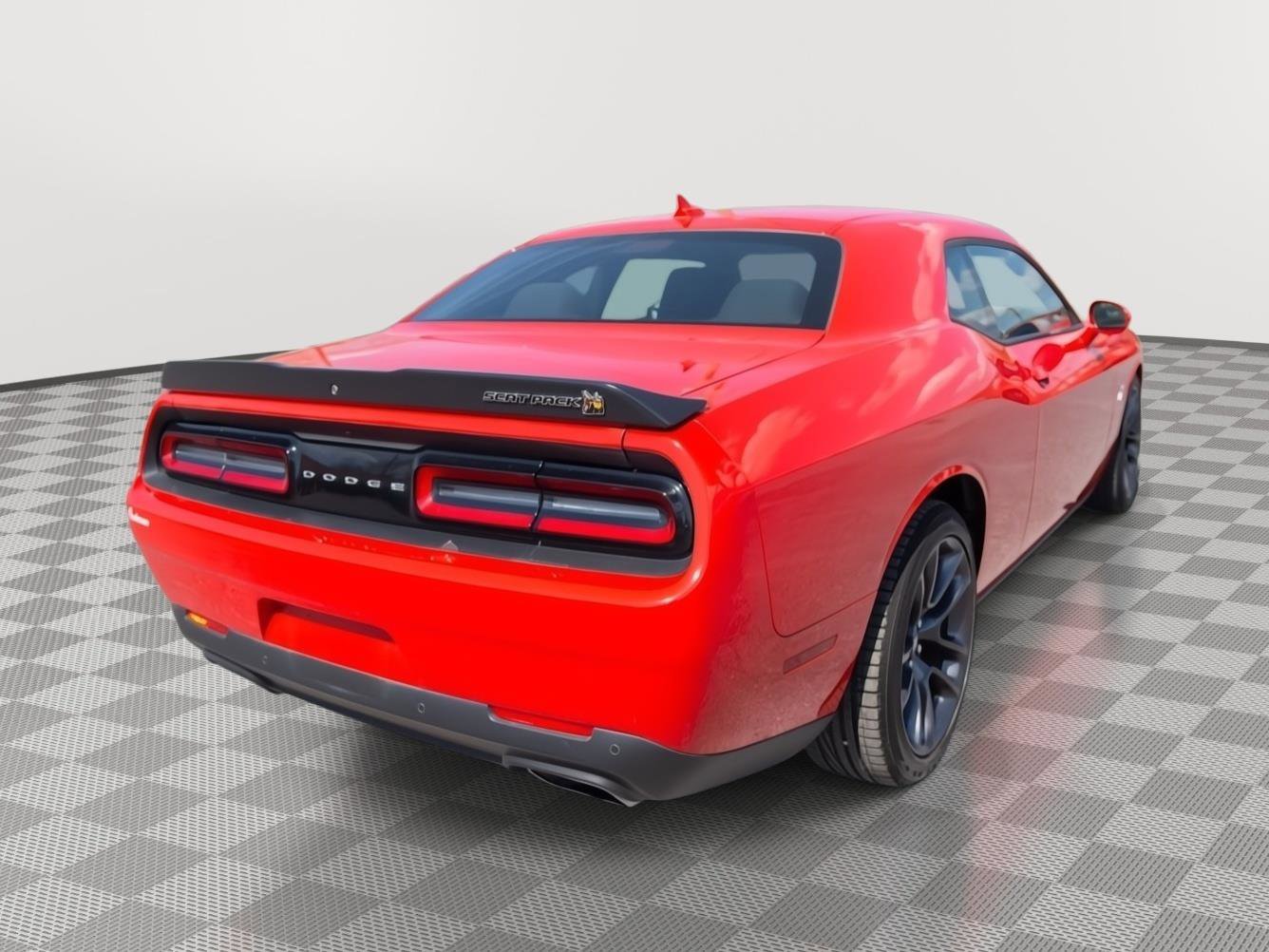 Used 2023 Dodge Challenger R/T Scat Pack RWD image 5