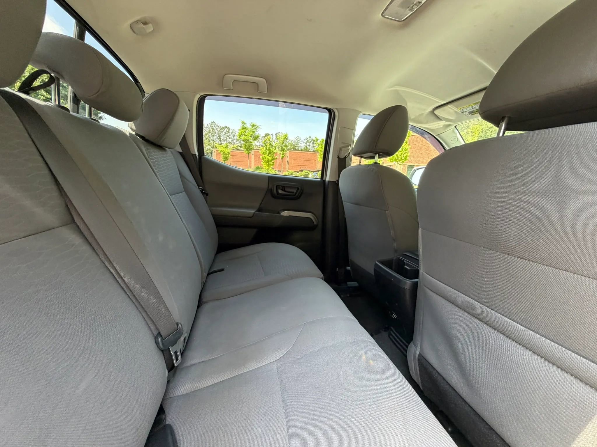 Used 2017 Toyota Tacoma SR5 w/ Tow Package RWD image 16