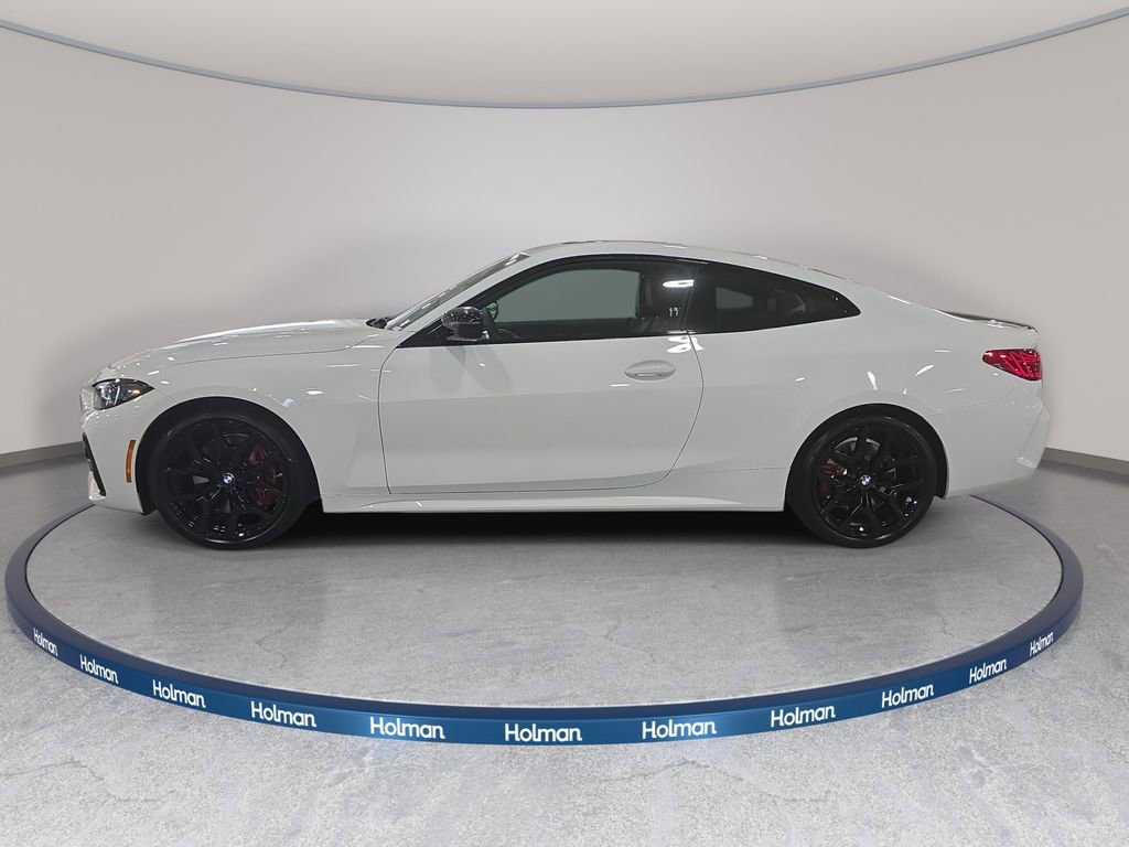 Used 2026 BMW 430i Coupe w/ M Sport Package image 9