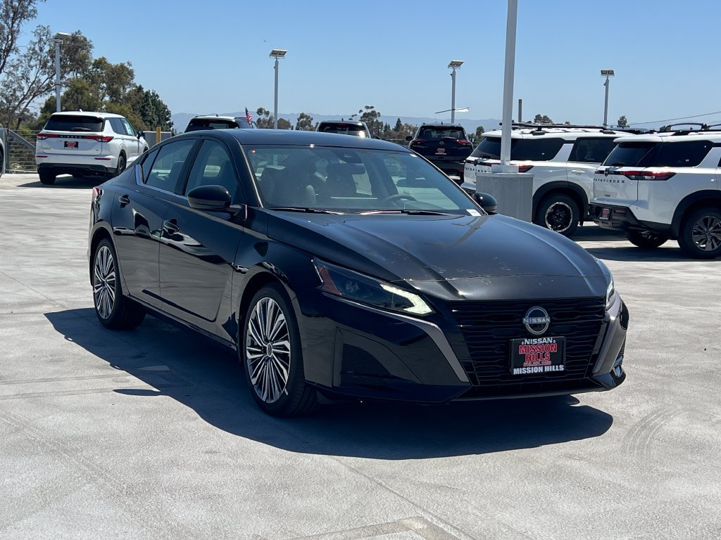 New 2026 Nissan Altima 2.5 SV FWD image 10