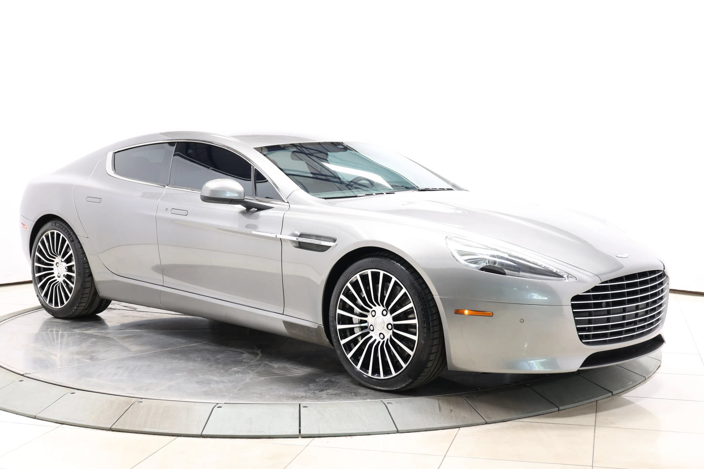 Used 2015 Aston Martin Rapide S RWD image 95