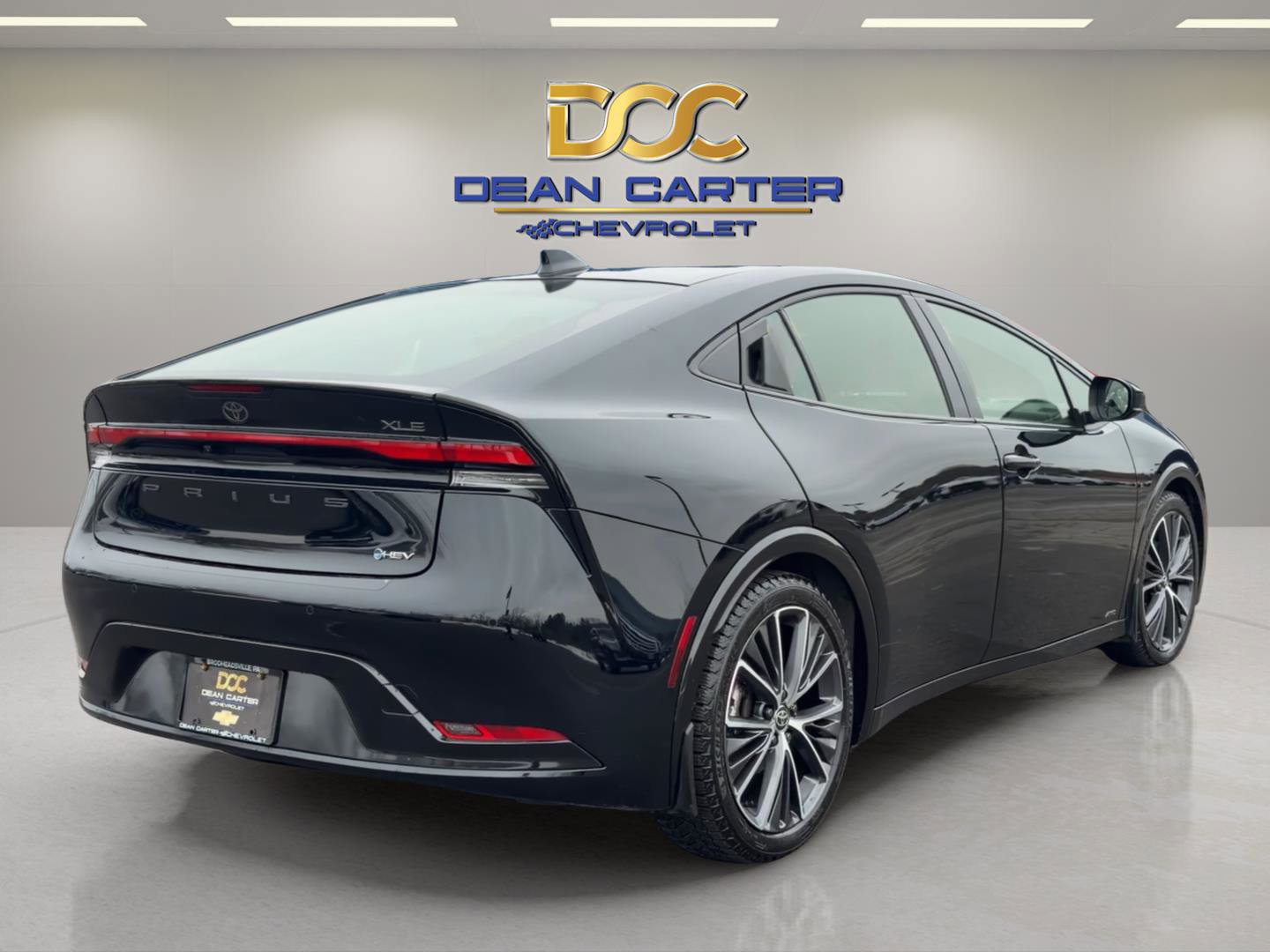 Used 2024 Toyota Prius XLE image 9