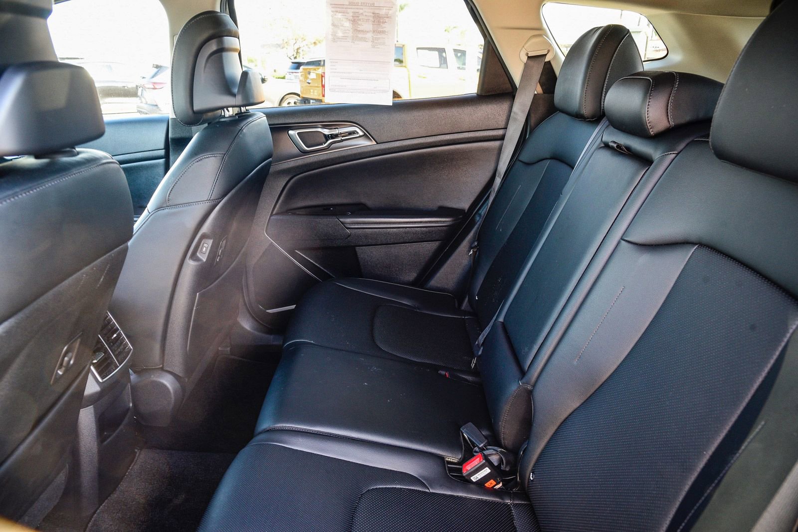 Used 2024 Kia Sportage EX FWD image 17