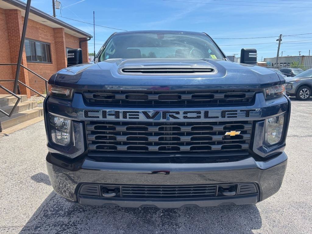 Used 2022 Chevrolet Silverado 2500 Custom w/ Custom Convenience Package AWD/4WD image 3