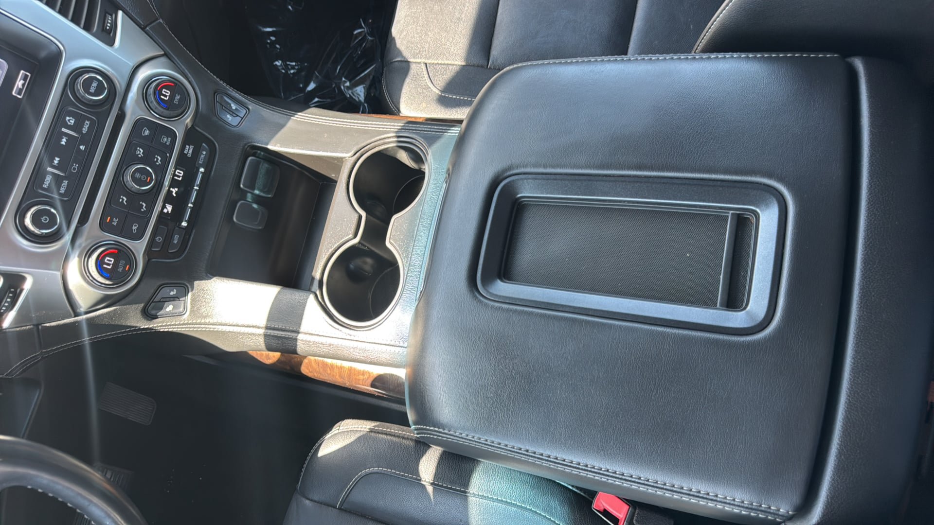 Used 2016 Chevrolet Tahoe LT RWD image 26