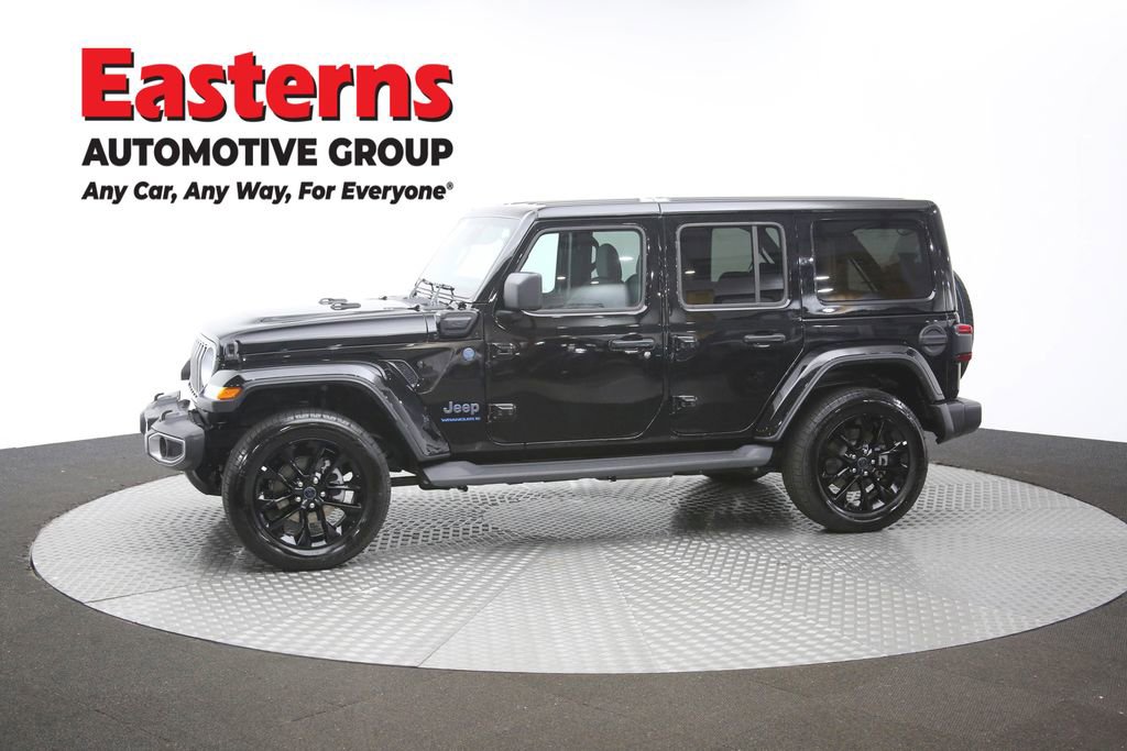 Used 2025 Jeep Wrangler Unlimited Sahara AWD/4WD image 54