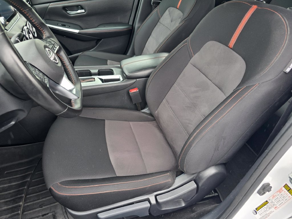 Used 2025 Nissan Sentra SR FWD image 16
