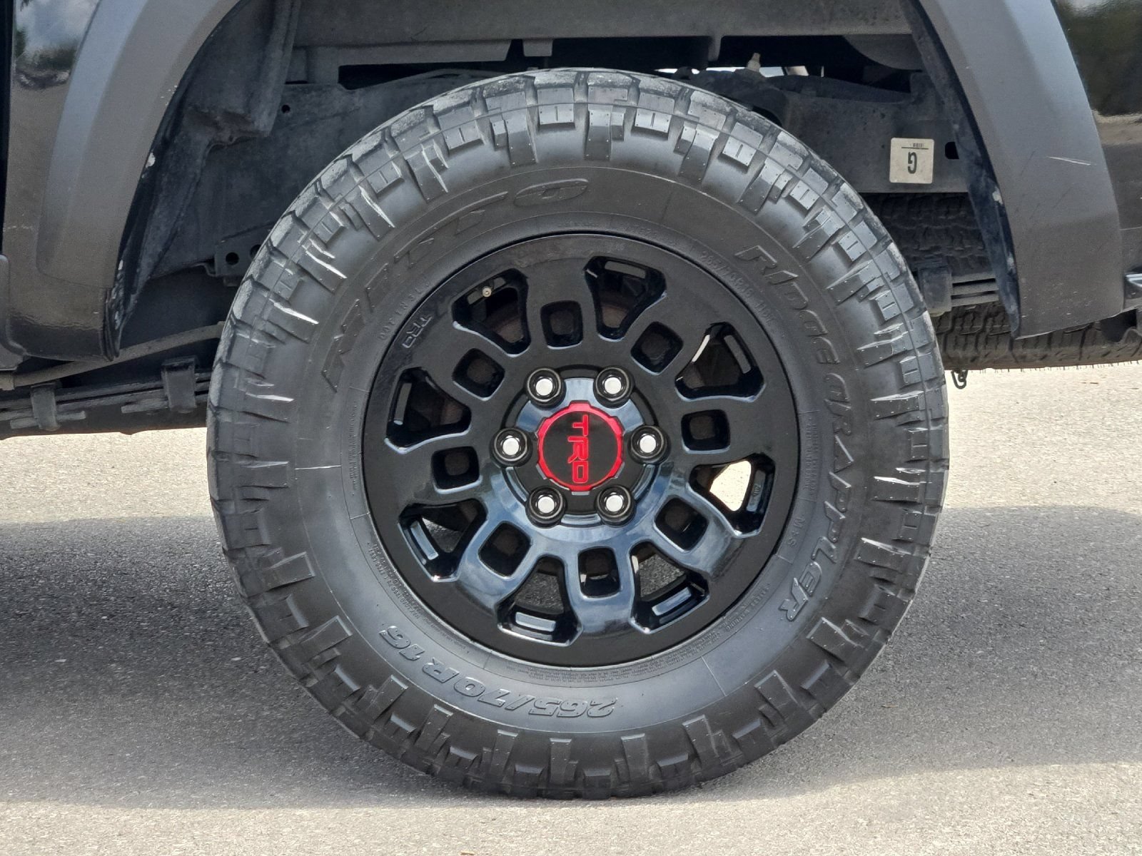 Used 2023 Toyota Tacoma TRD Off-Road w/ Technology Package AWD/4WD image 22