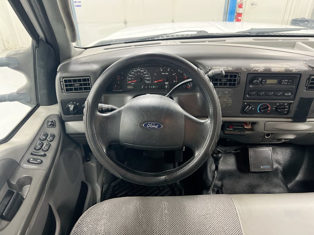 Used 2004 Ford F250 Lariat AWD/4WD image 11