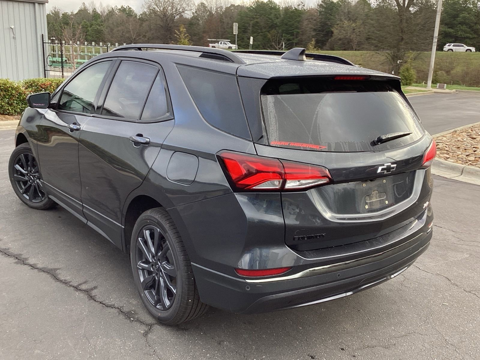 Used 2022 Chevrolet Equinox RS image 2