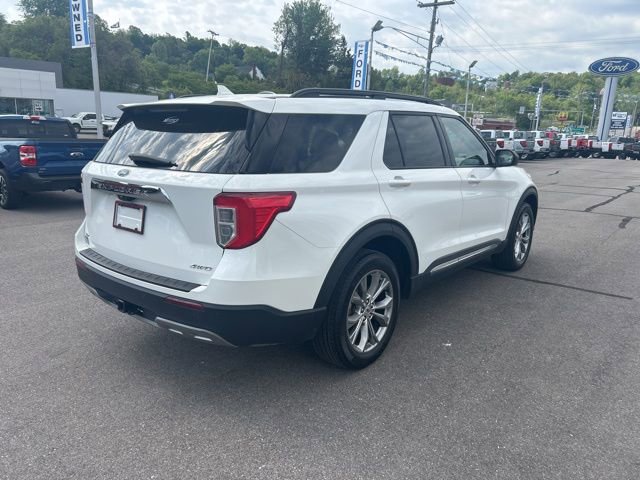 Used 2023 Ford Explorer XLT w/ Equipment Group 202A AWD/4WD image 12