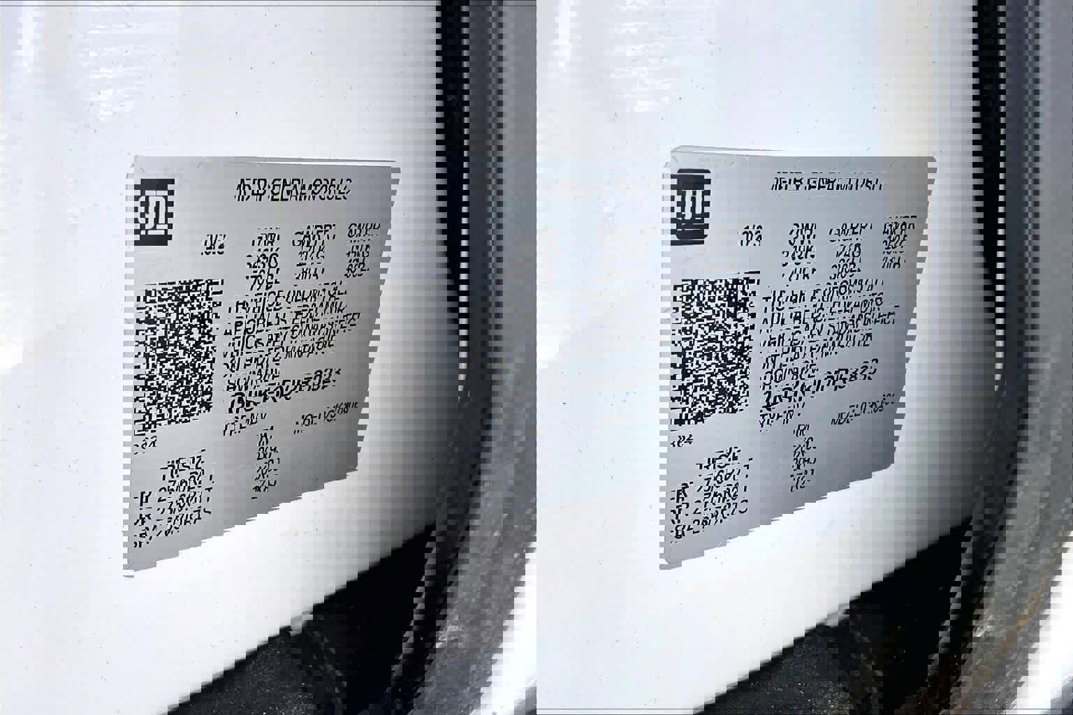 Used 2023 Chevrolet Suburban Premier image 36