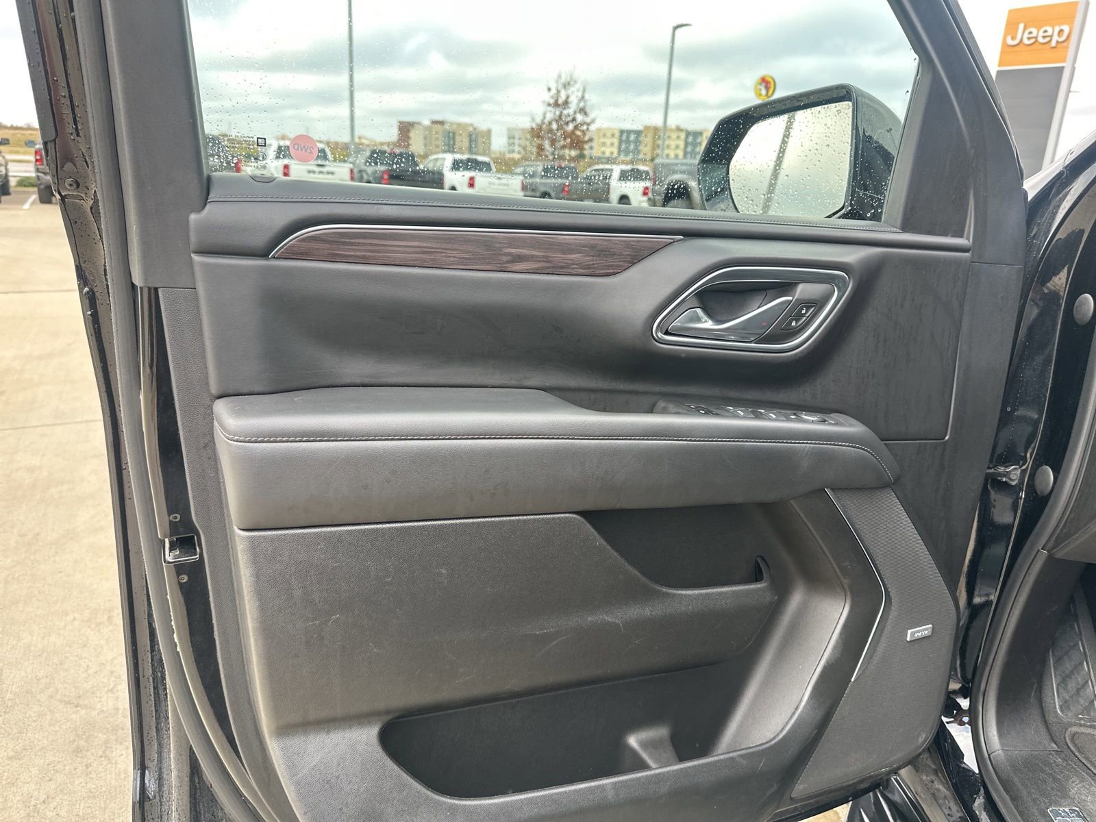 Used 2023 Chevrolet Tahoe LT image 9