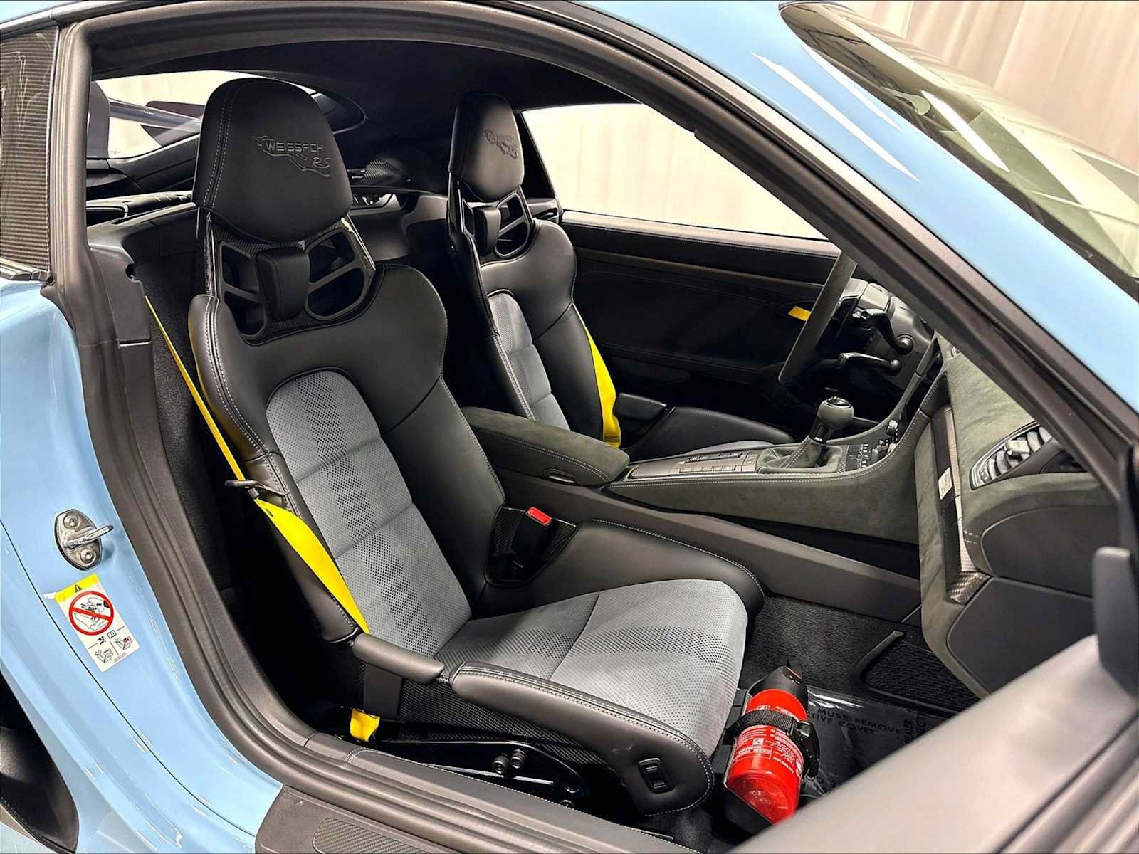 Used 2024 Porsche 718 Cayman GT4 RS RWD image 29