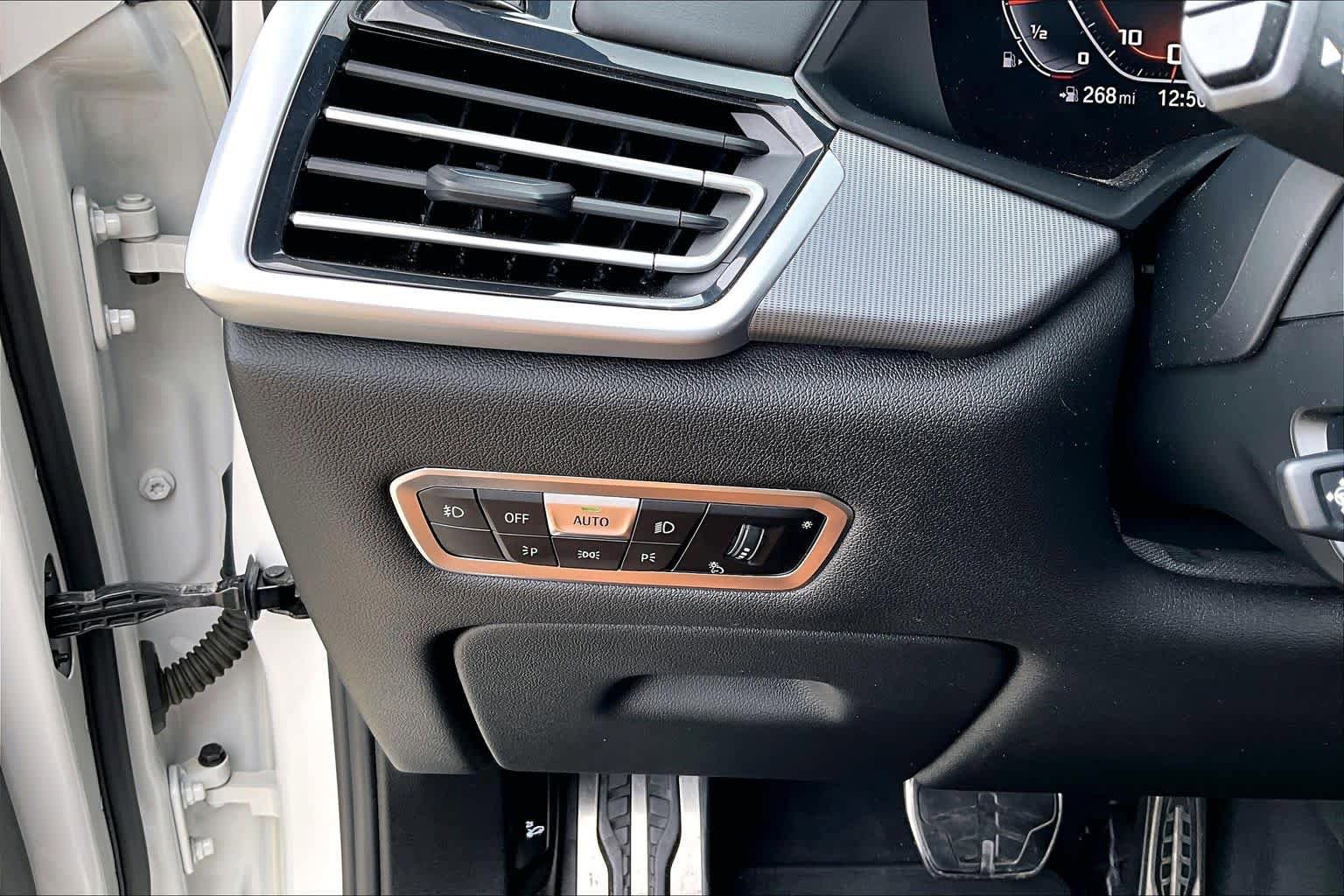 Used 2020 BMW X5 M50i AWD/4WD image 33