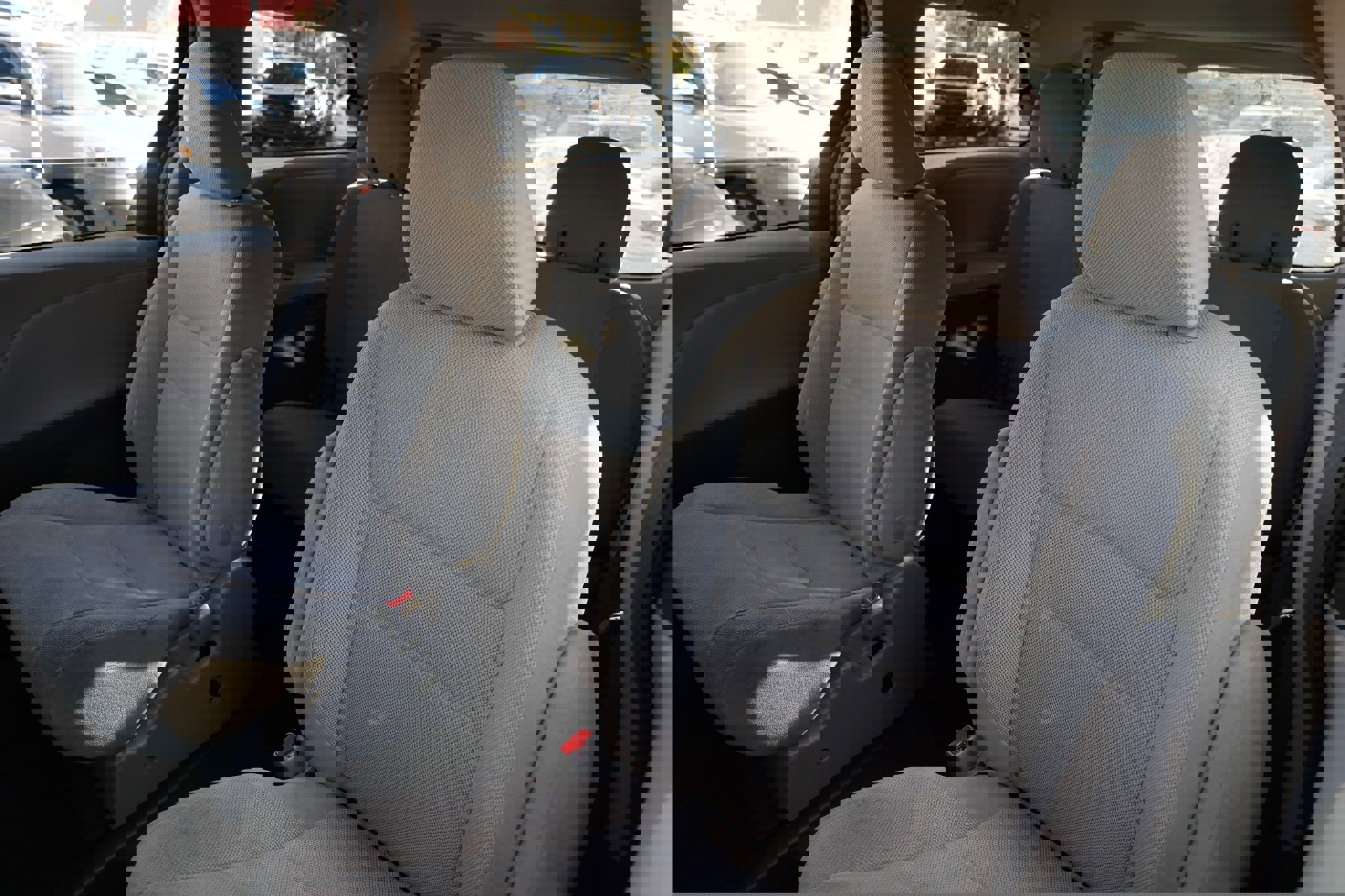 Used 2019 Toyota Sienna L image 11