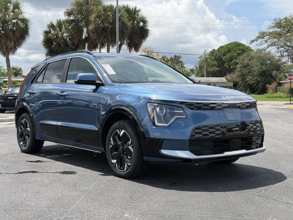 New 2026 Kia Niro Wind FWD image 2