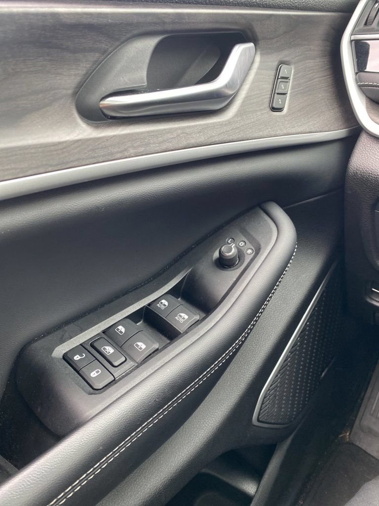 Used 2022 Jeep Grand Cherokee Limited 4xe AWD/4WD image 36