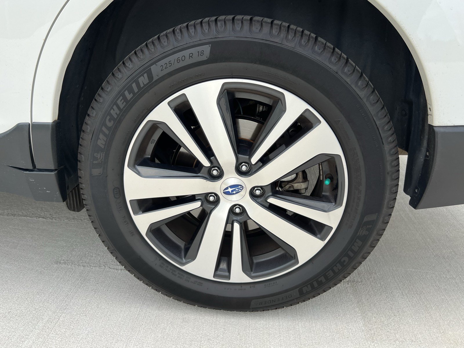 Used 2019 Subaru Outback 2.5i Limited AWD/4WD image 13