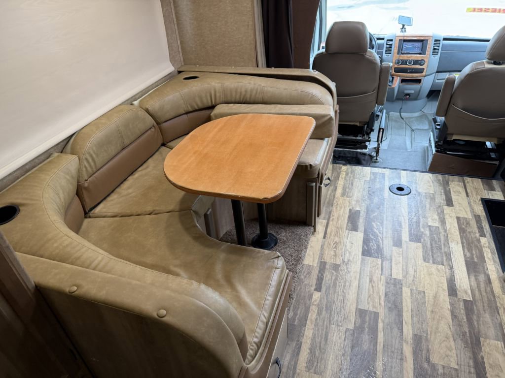 Used 2014 Mercedes-Benz Sprinter 3500 image 54