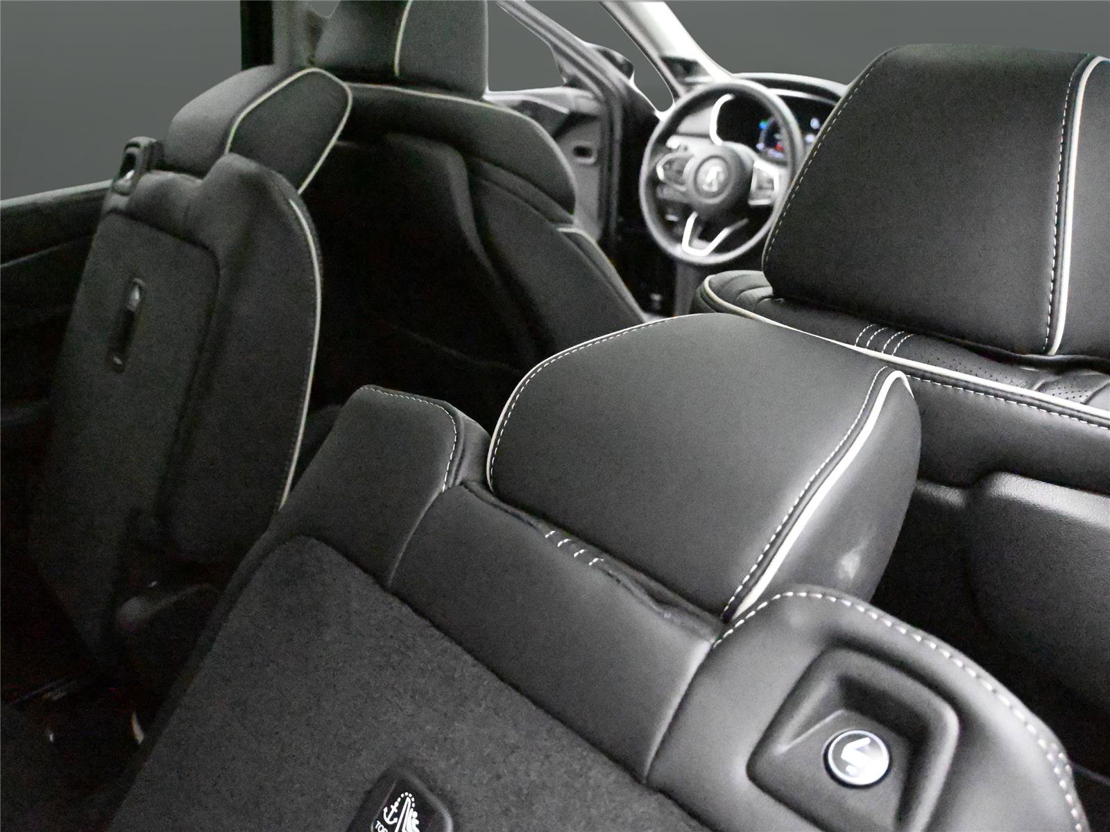 Certified 2026 Acura MDX SH-AWD w/ Advance Package image 19