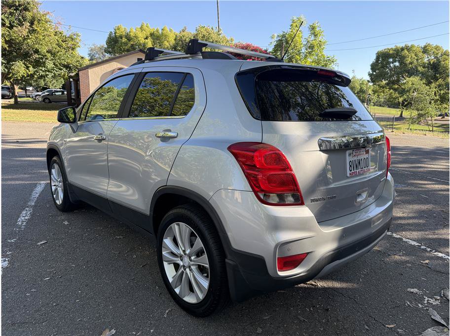 Used 2020 Chevrolet Trax Premier w/ LPO, Protection Package AWD/4WD image 7