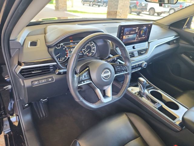 Used 2024 Nissan Altima 2.5 SR w/ SR Premium Package FWD image 11