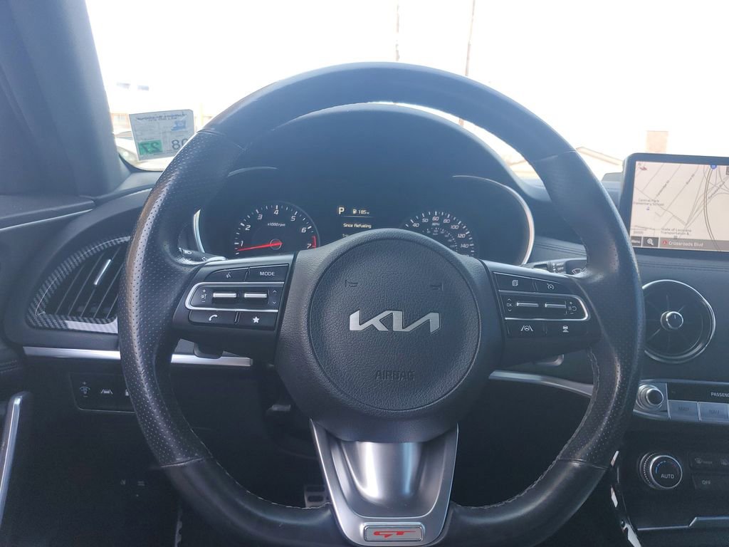 Used 2022 Kia Stinger GT1 image 16