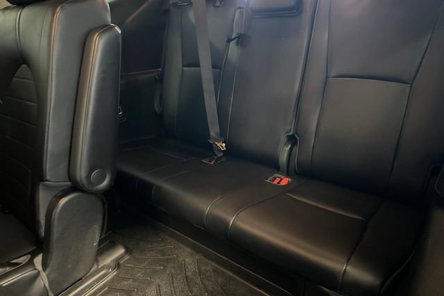 Certified 2020 Toyota Highlander XLE FWD image 19